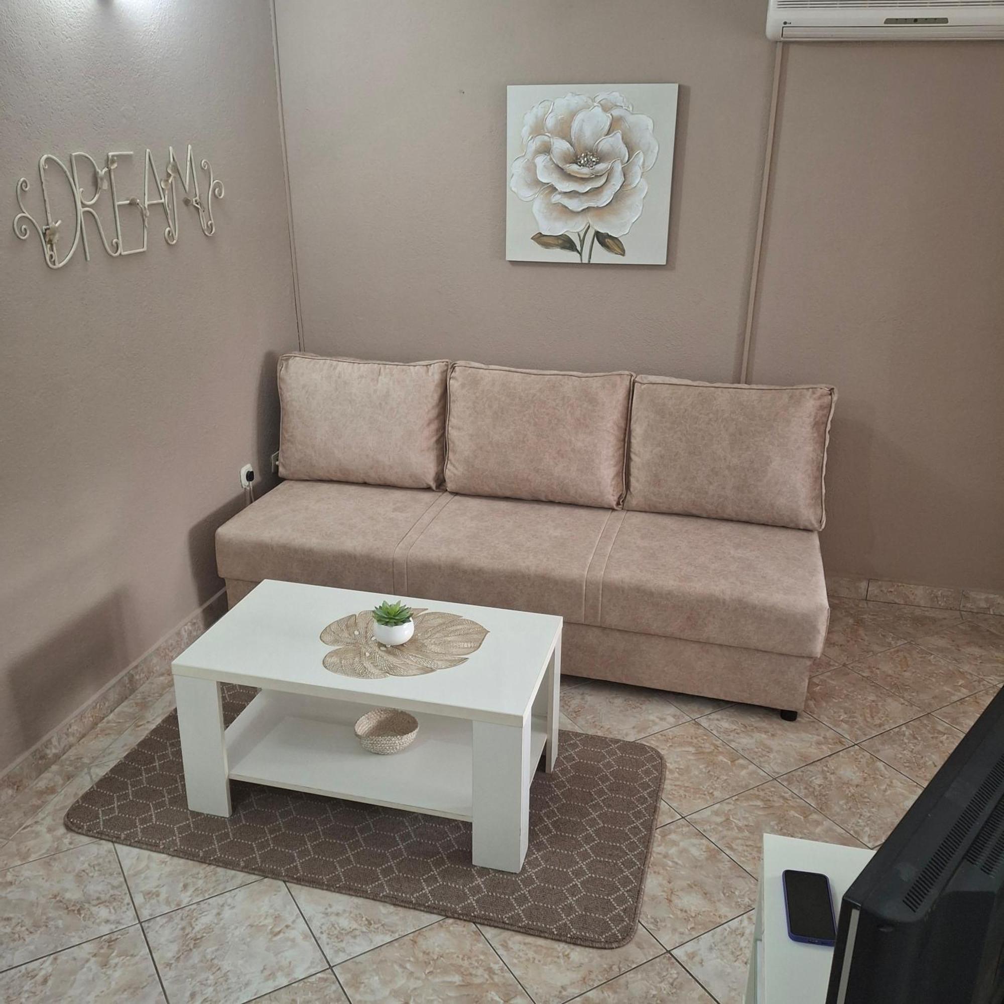 Apartmani Villa Anita เนอุม ภายนอก รูปภาพ