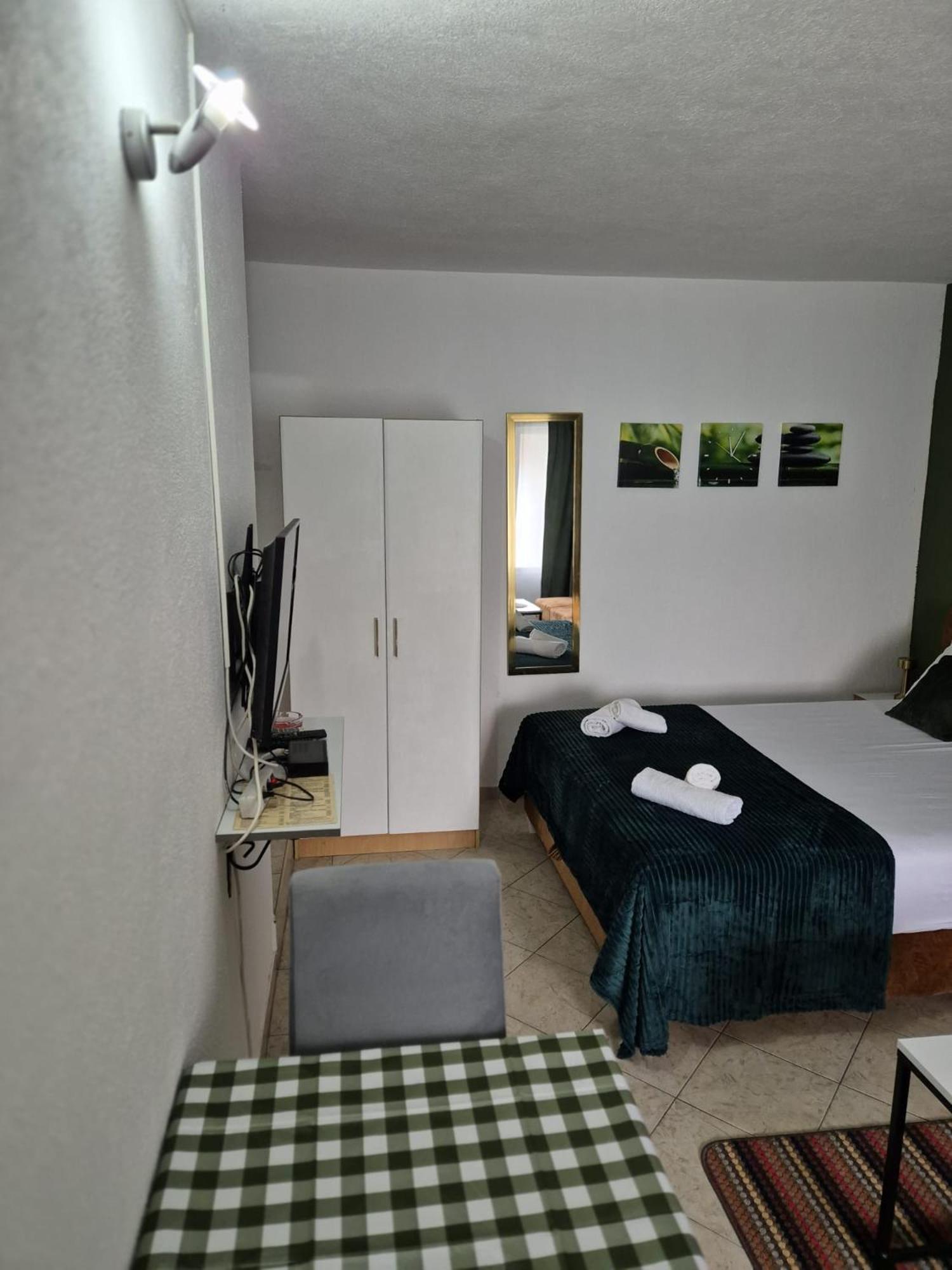 Apartmani Villa Anita เนอุม ภายนอก รูปภาพ