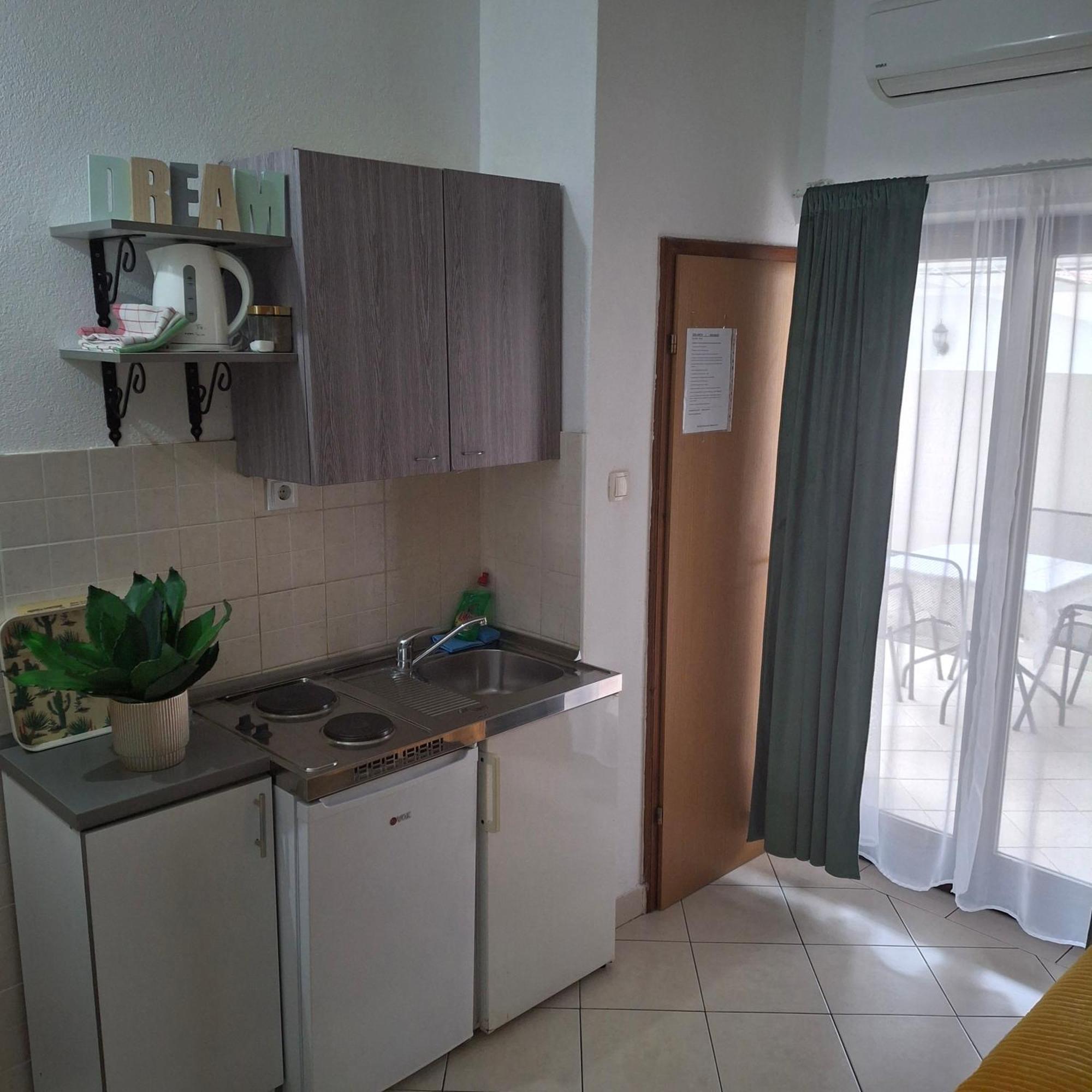 Apartmani Villa Anita เนอุม ภายนอก รูปภาพ