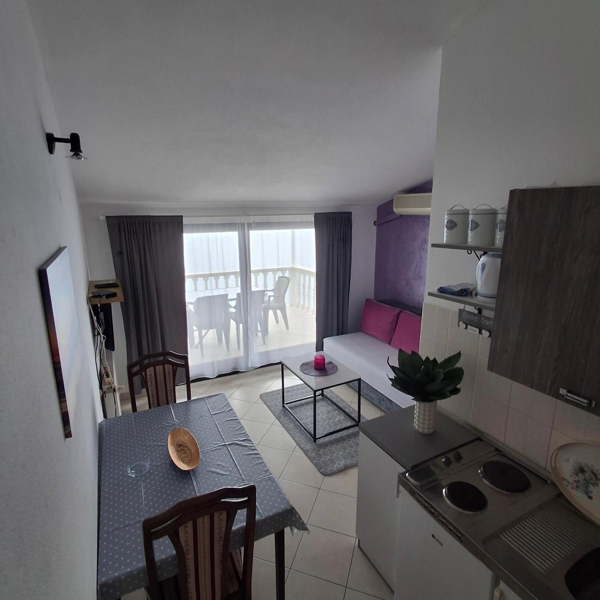 Apartmani Villa Anita เนอุม ภายนอก รูปภาพ