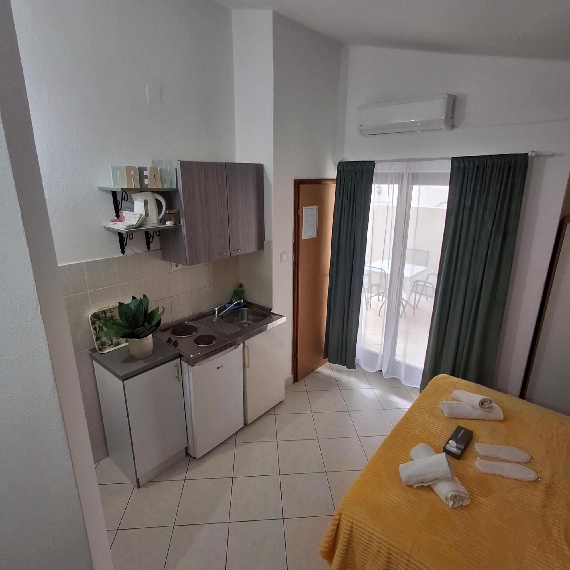 Apartmani Villa Anita เนอุม ภายนอก รูปภาพ